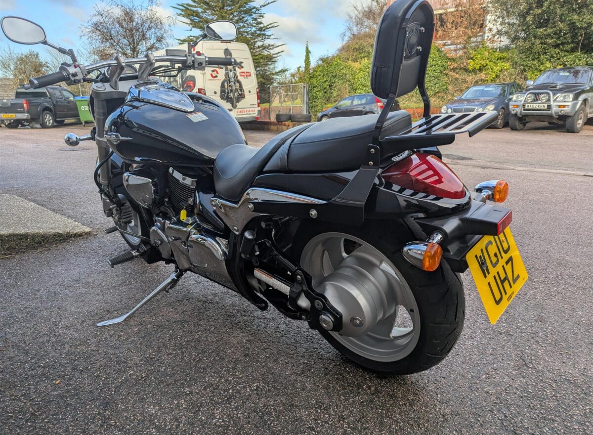 Suzuki VZ1500 Intruder