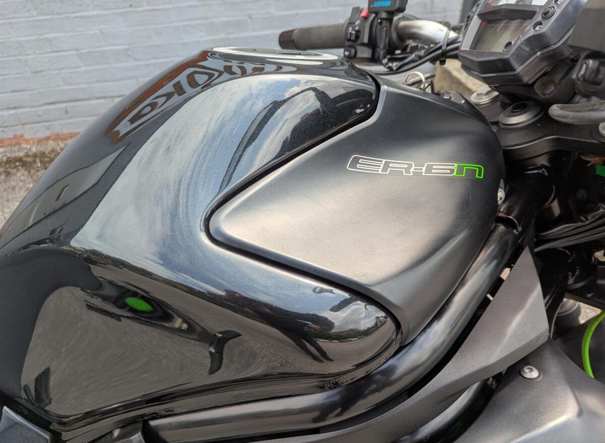 Kawasaki ER6-N