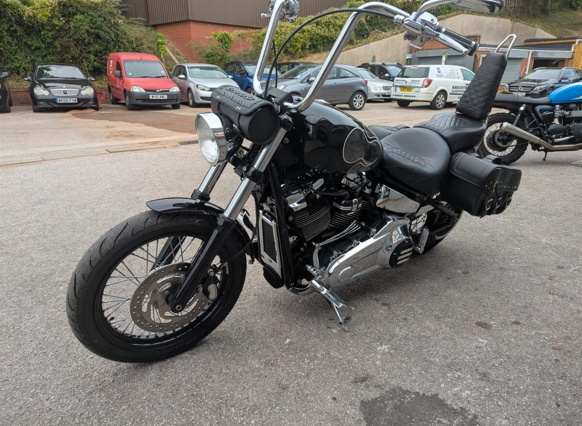Harley Davidson FXBBS Street Bob 114
