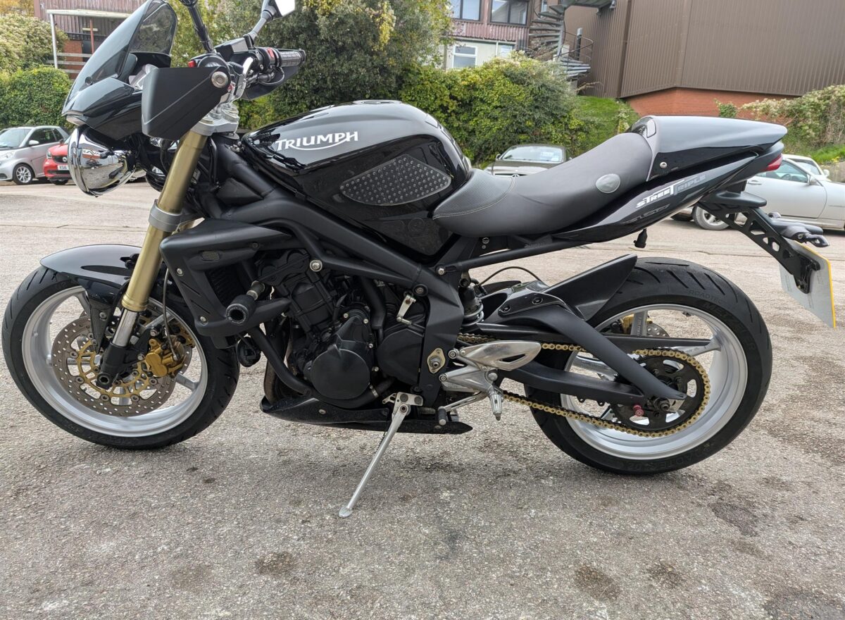 Triumph Street Triple 675