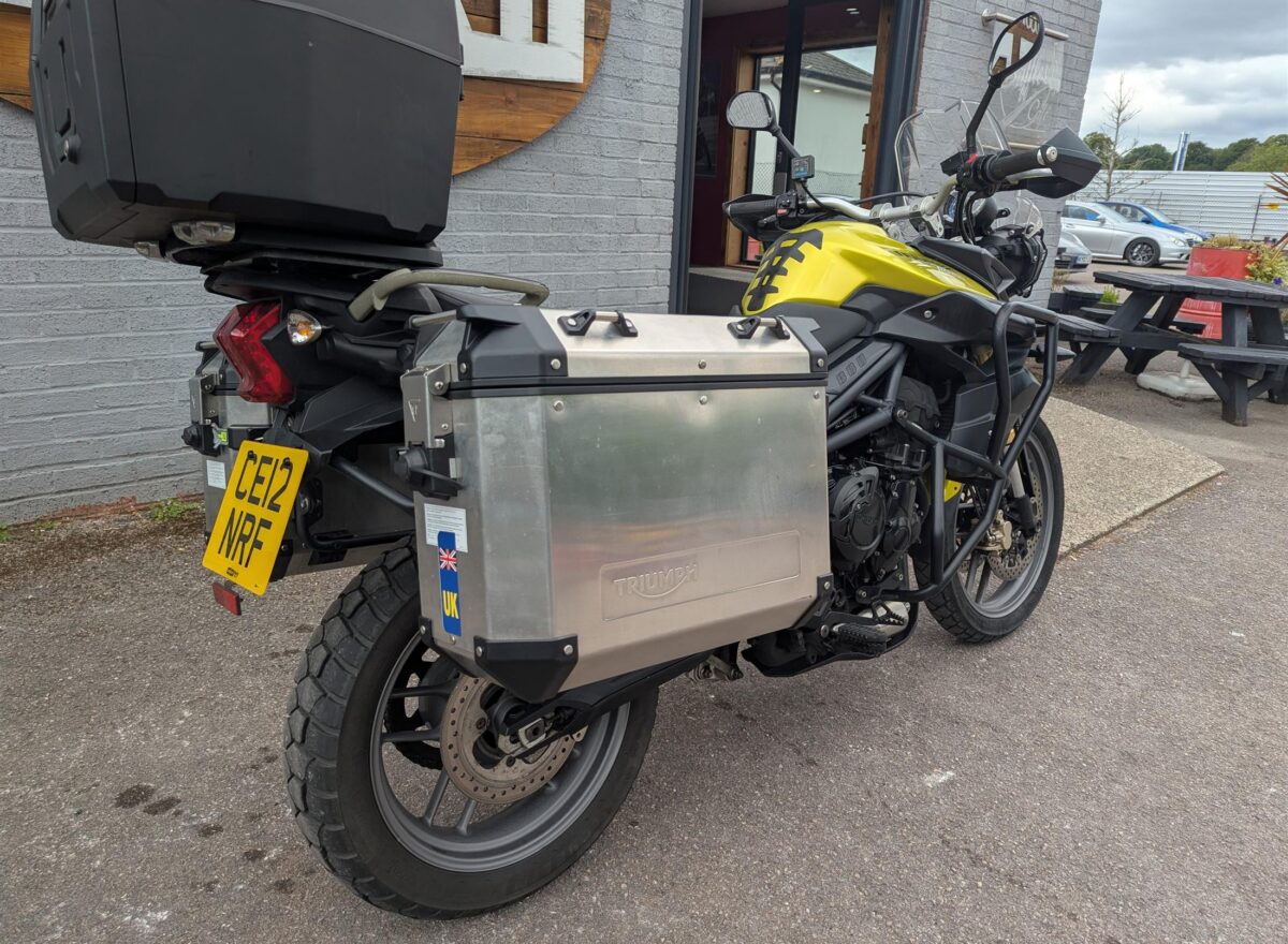Triumph Tiger 800