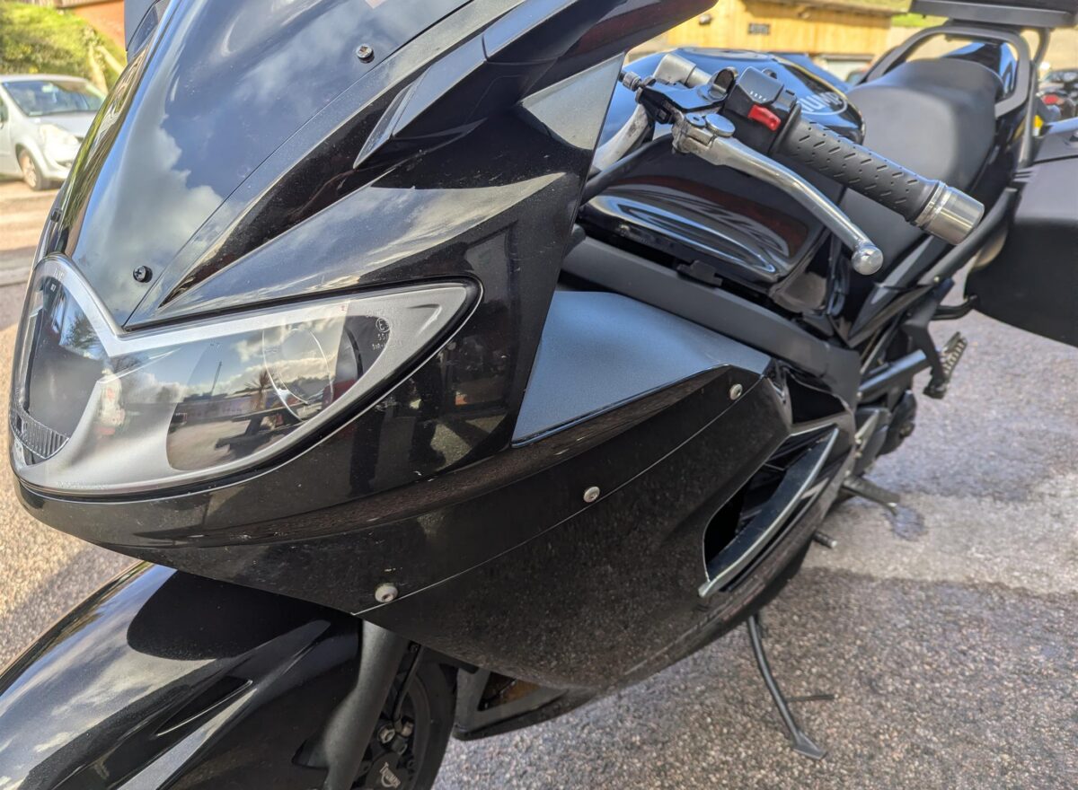 Triumph Sprint ST 1050