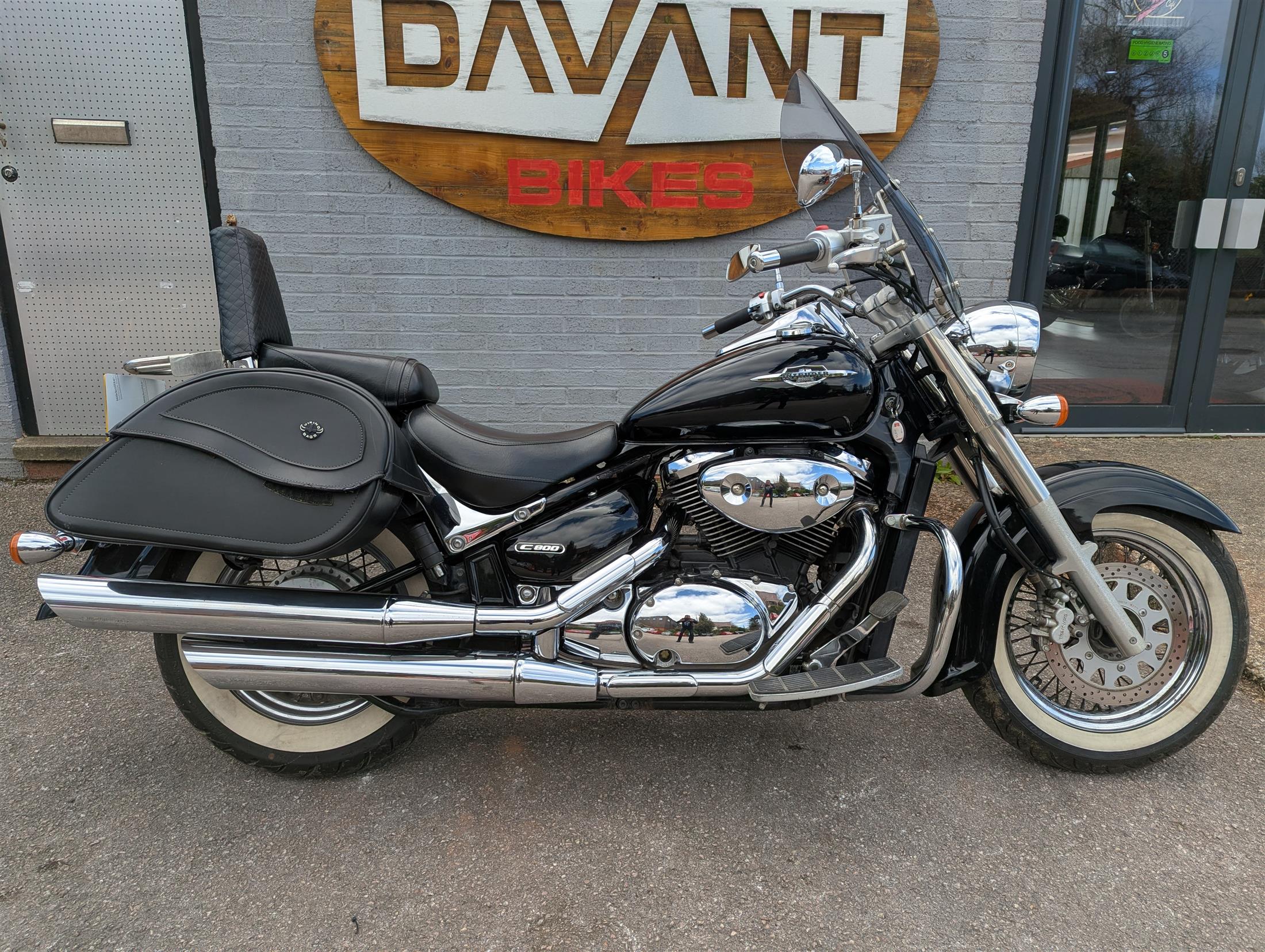 Suzuki VL800 Intruder