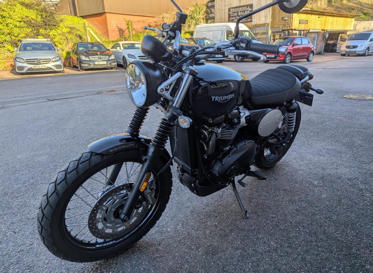 Triumph Street Scrambler 900