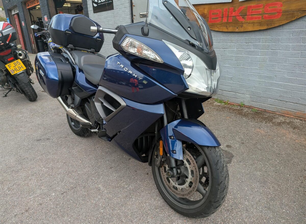 Triumph Trophy SE