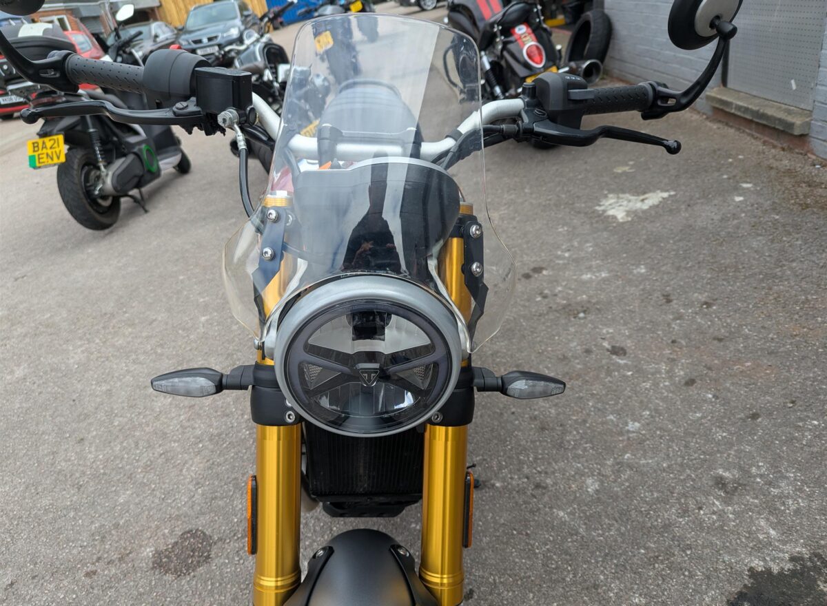 Triumph Speed 400