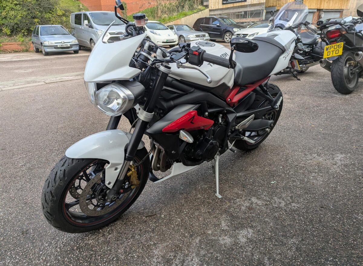 Triumph Street Triple R