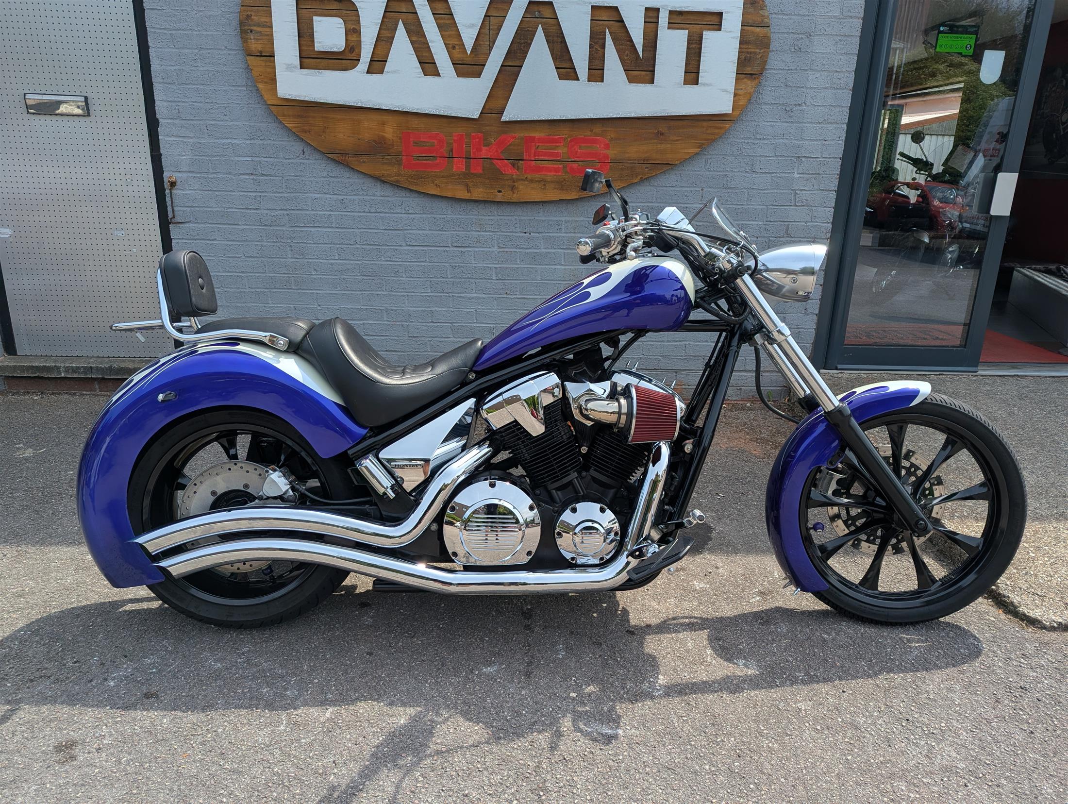 Honda VT1300 CX-A Fury