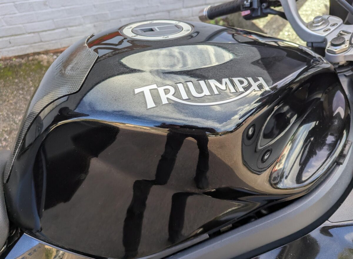 Triumph Sprint ST 1050