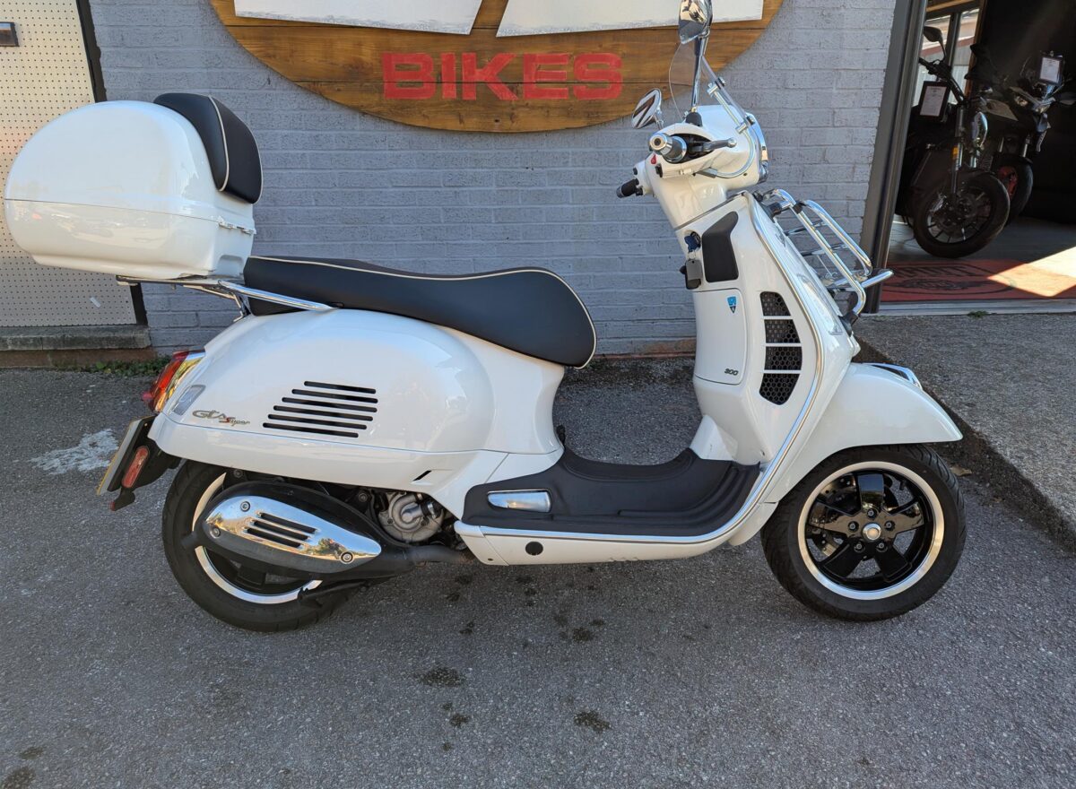 Vespa GTS300 Super