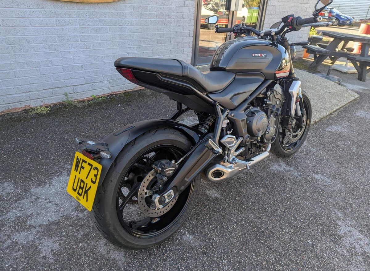 Triumph Trident 660