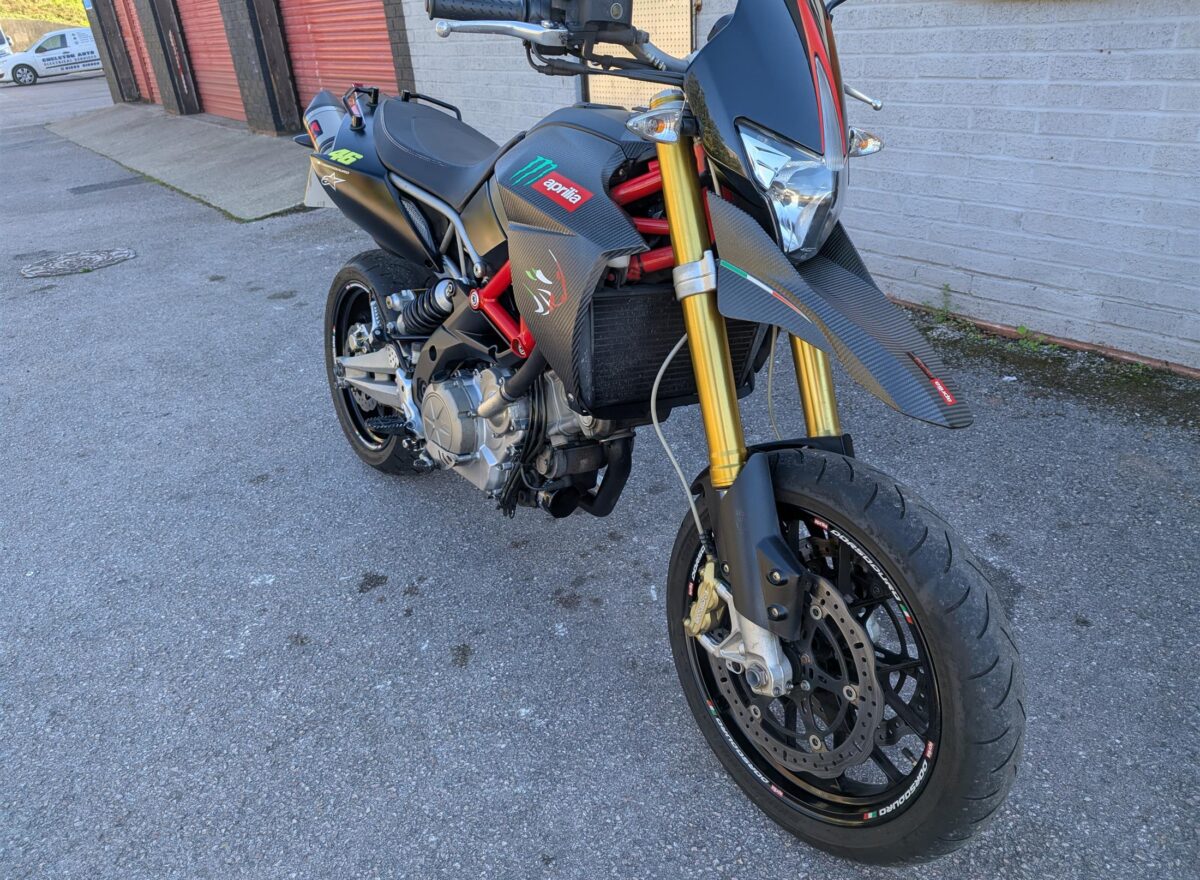 Aprilia Dorsoduro Factory