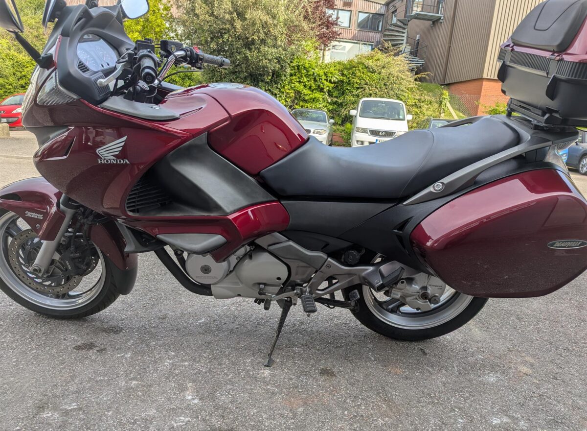 Honda NT700 V Deauville