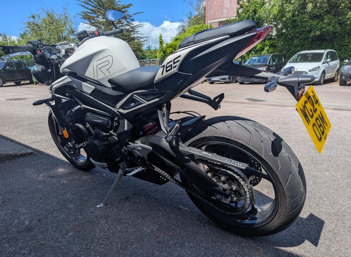 Triumph Street Triple R 765