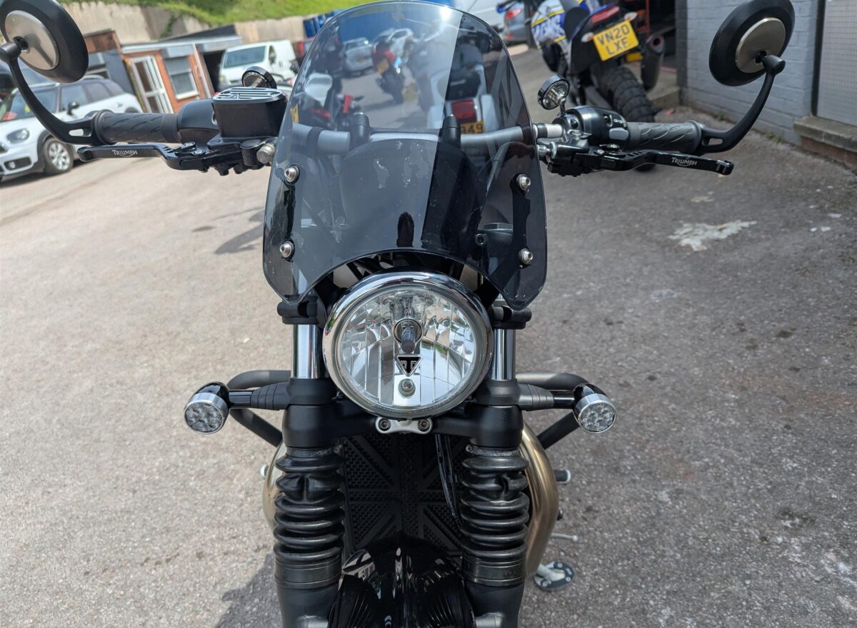 Triumph Bobber
