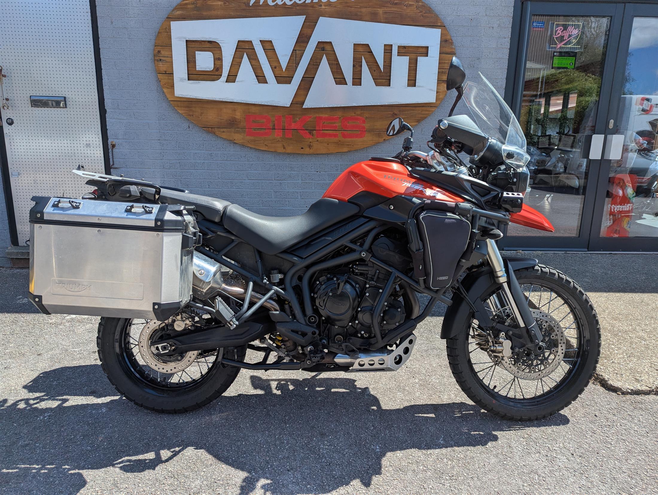 Triumph Tiger 800 XC