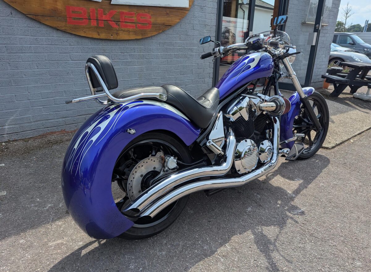 Honda VT1300 CX-A Fury
