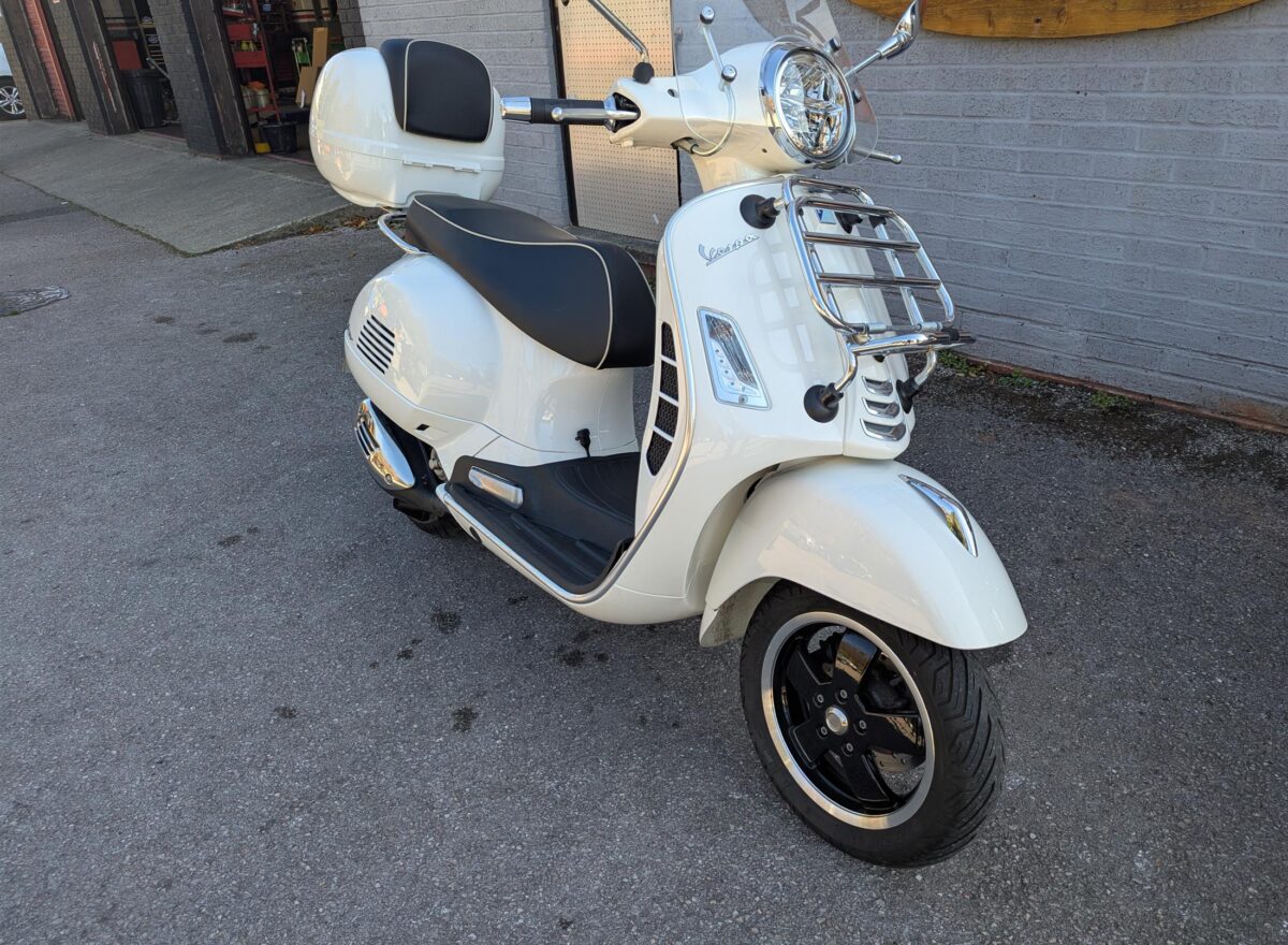 Vespa GTS300 Super