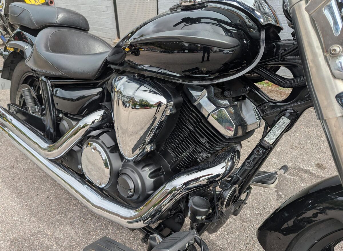 Yamaha XVS950 Midnight Star