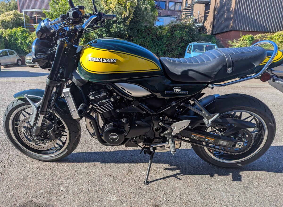 Kawasaki Z900 RS Yellow Ball Edition