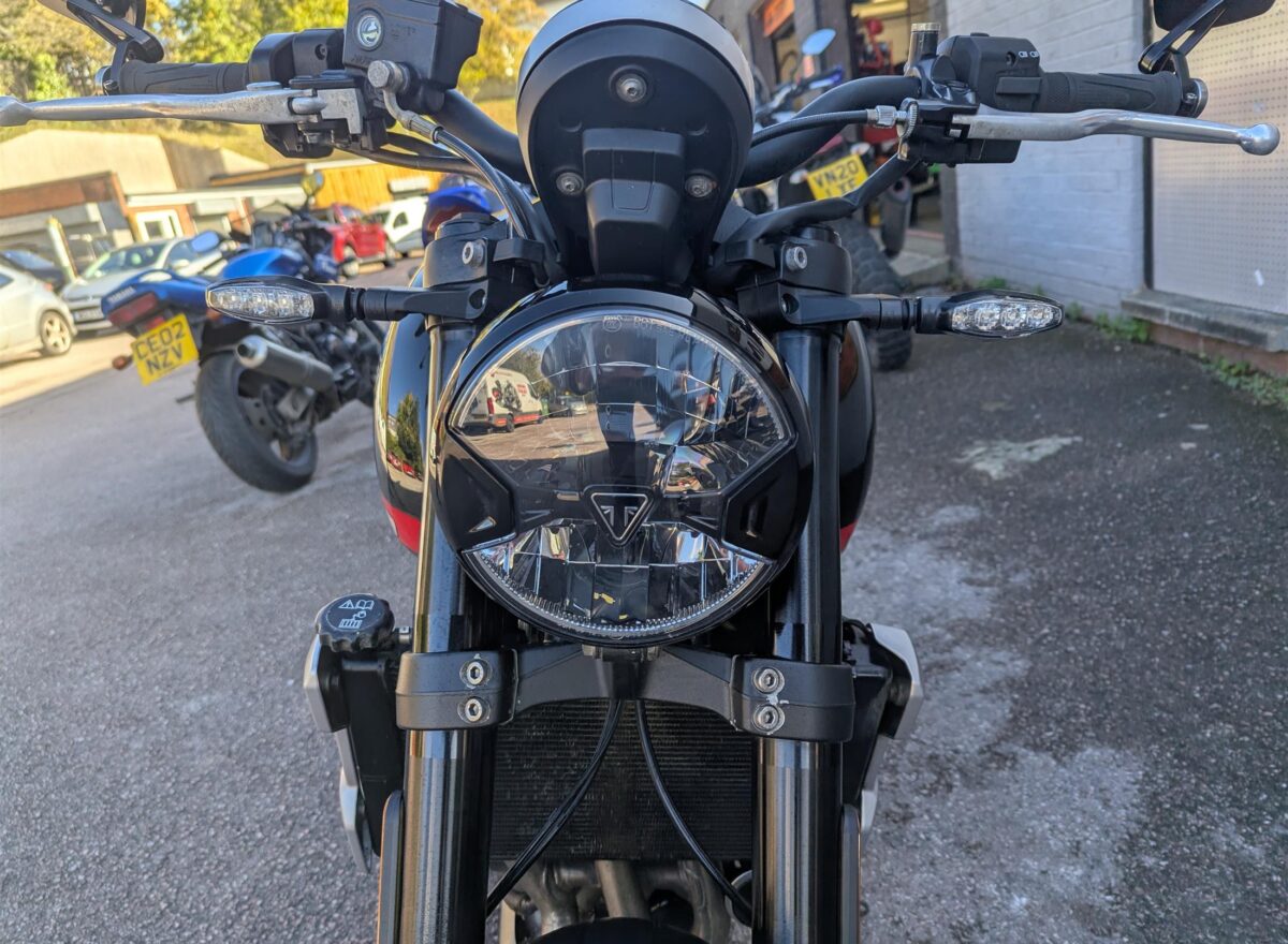 Triumph Trident 660