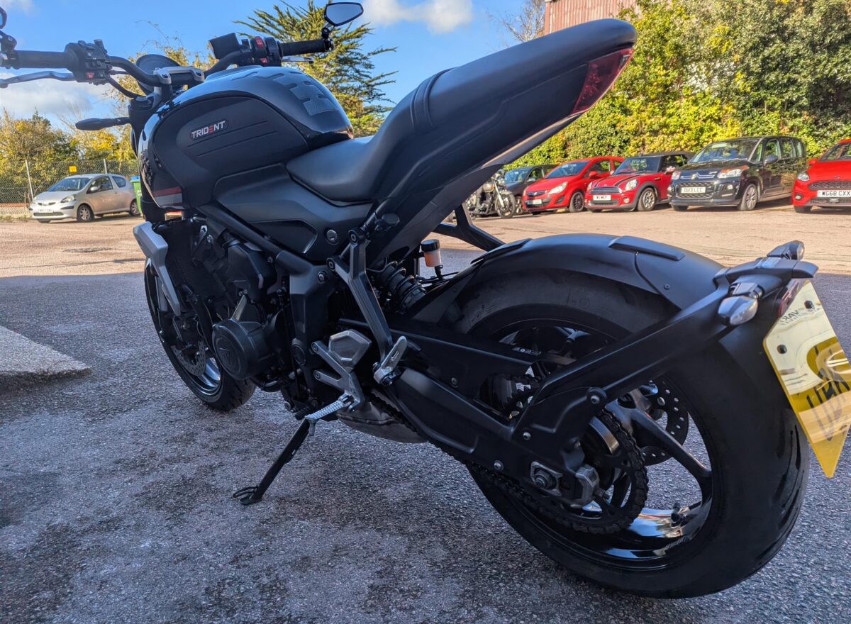 Triumph Trident 660
