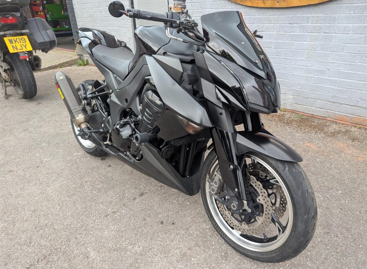 Kawasaki Z1000