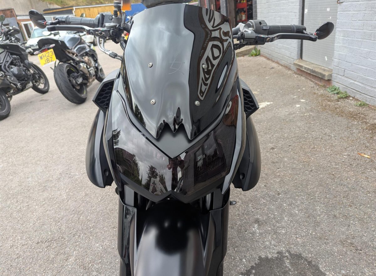 Kawasaki Z1000
