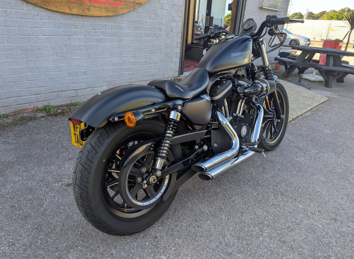 Harley Davidson Sportster 883 Iron