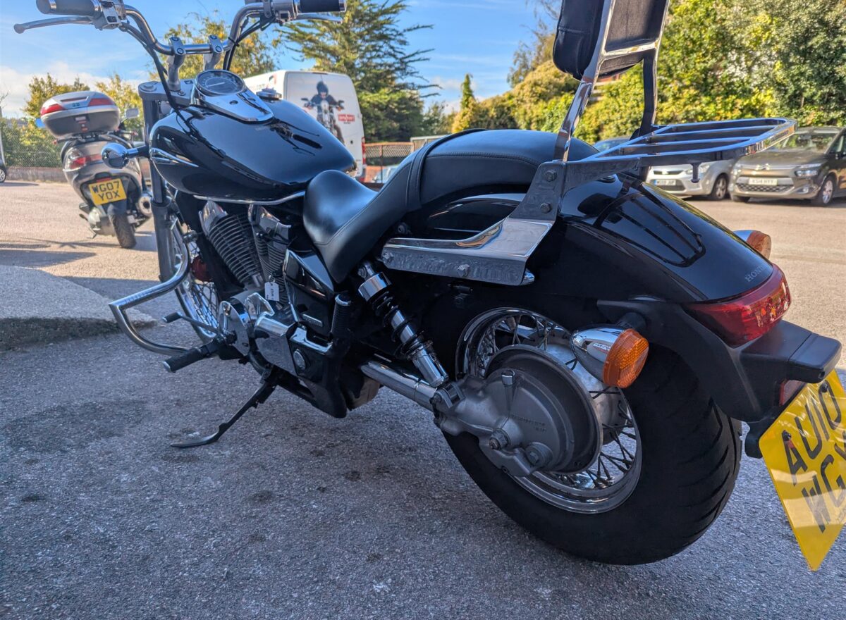 Honda VT750C Shadow