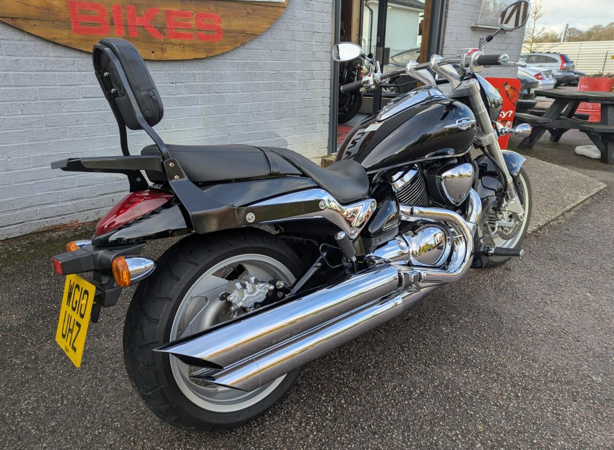 Suzuki VZ1500 Intruder