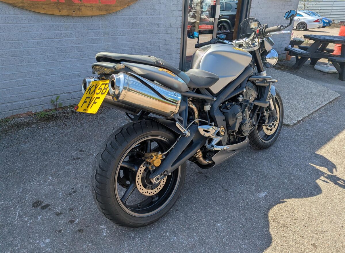 Triumph Street Triple R