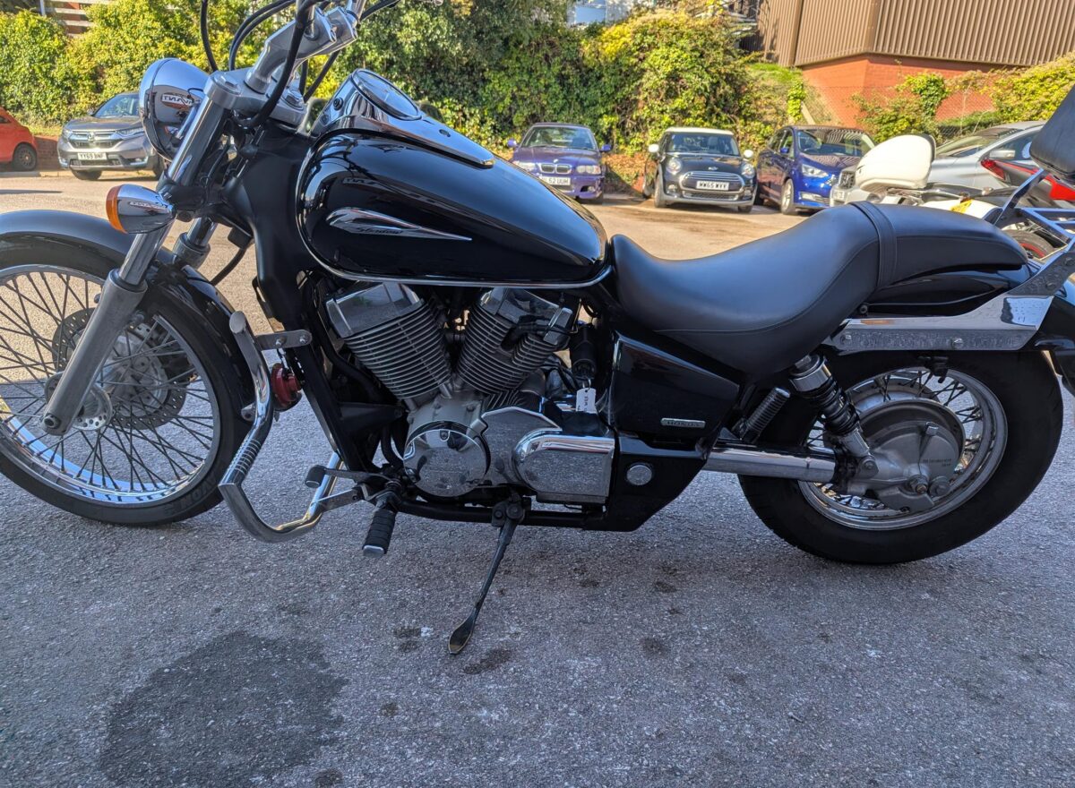 Honda VT750C Shadow