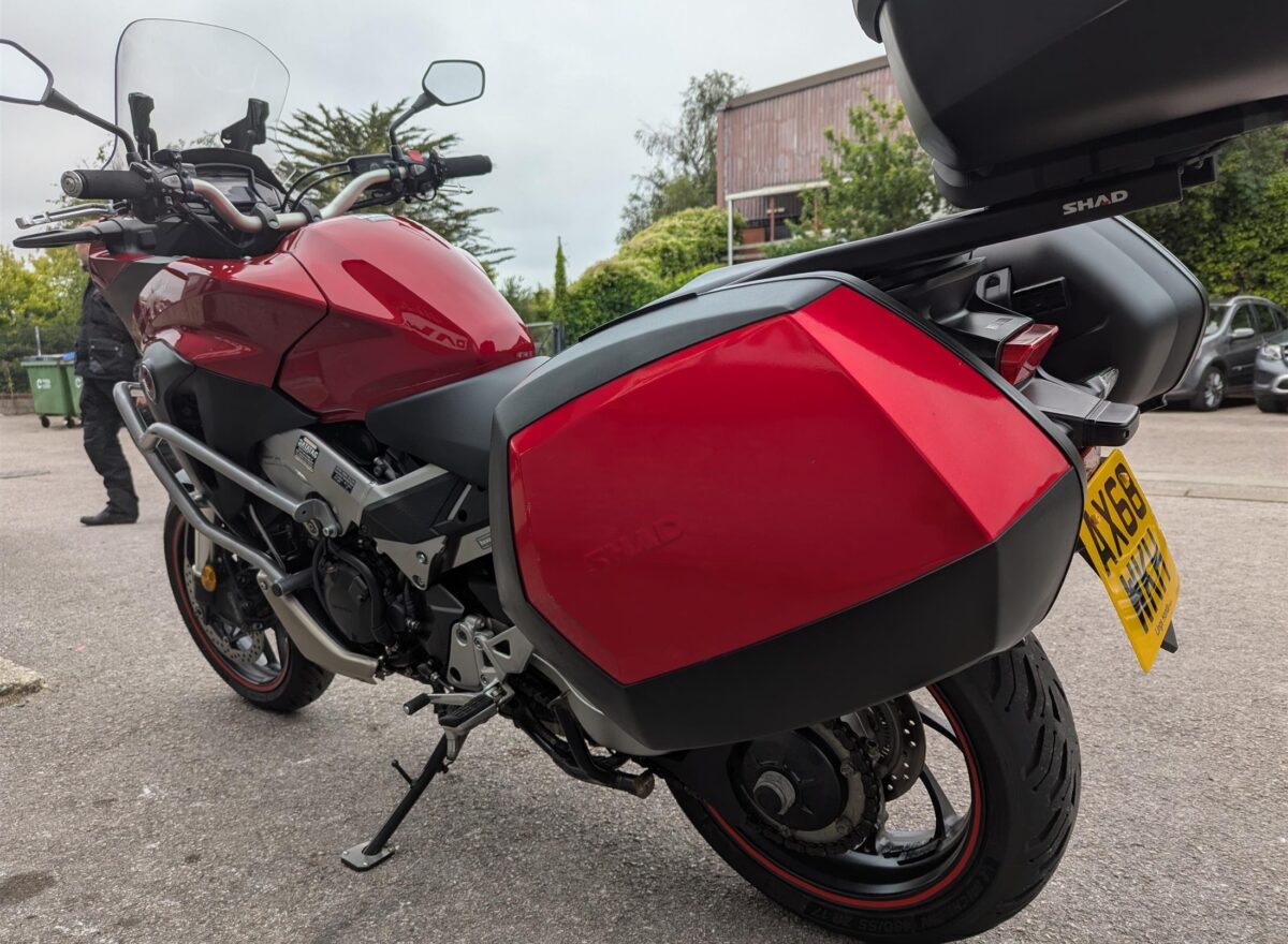 Honda VFR800X Cross Runner