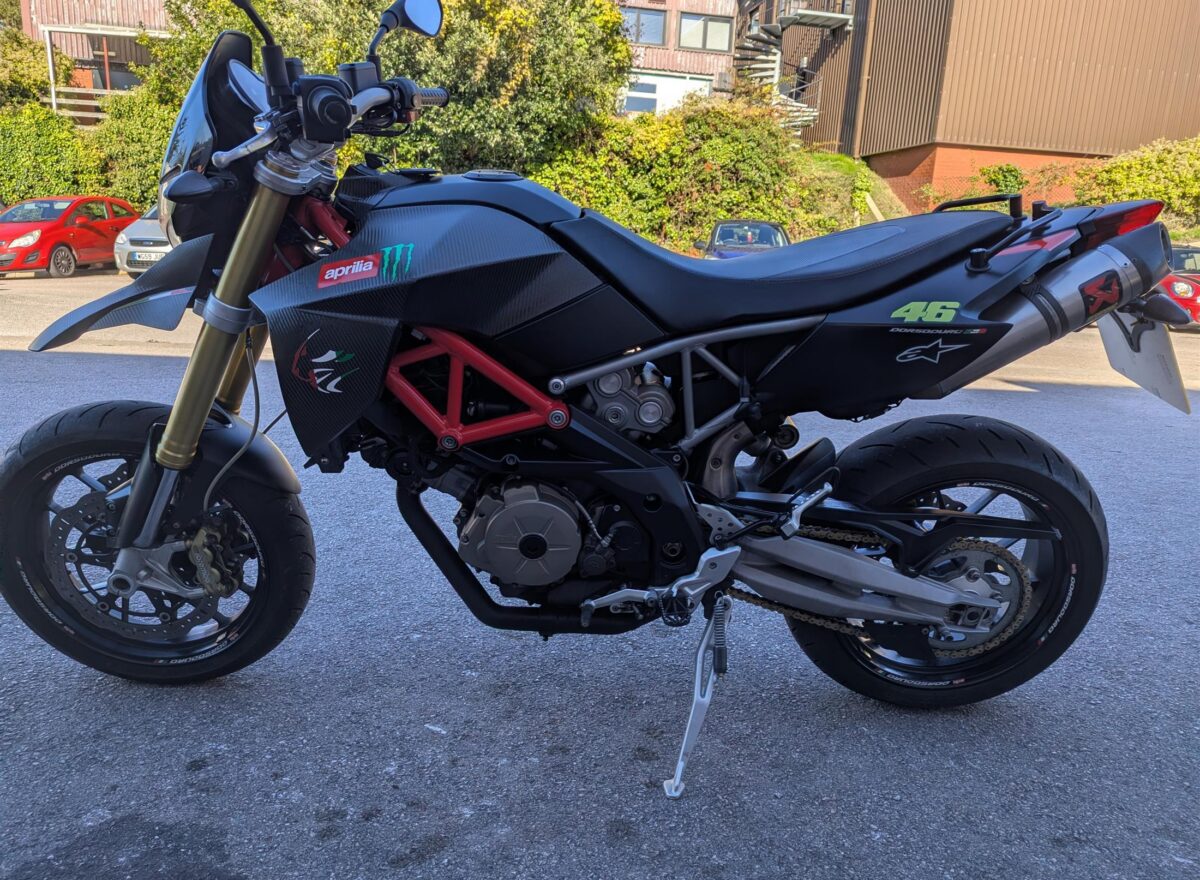 Aprilia Dorsoduro Factory