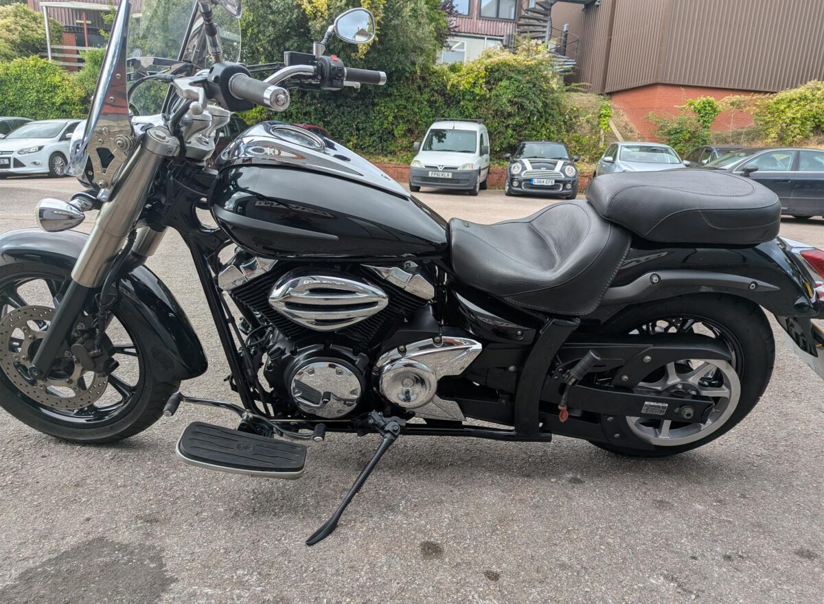 Yamaha XVS950 Midnight Star