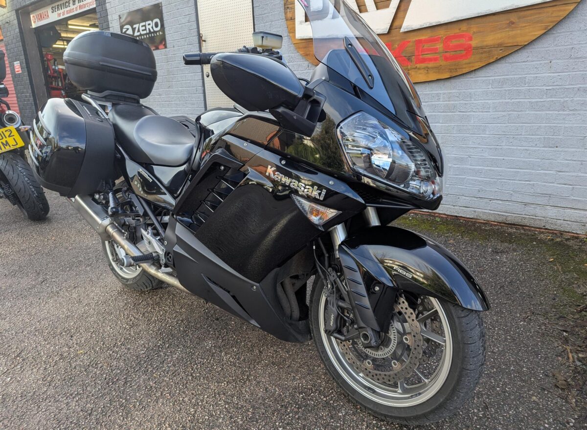 Kawasaki GTR1400