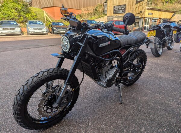 CCM Maverick Premium