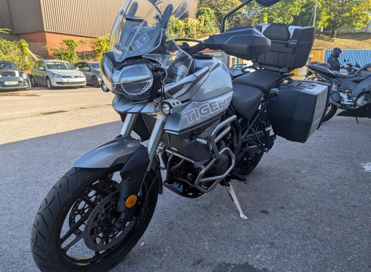 Triumph Tiger 800 XRT