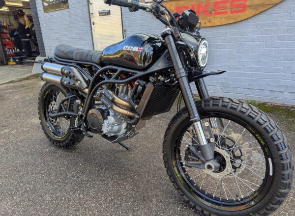 CCM Maverick Premium