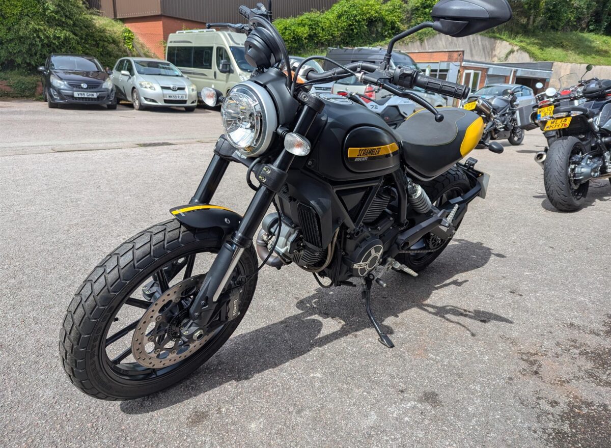 Ducati Scrambler Full Throttle Edition