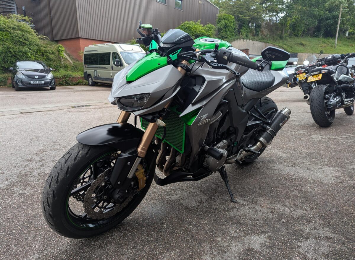 Kawasaki Z1000 Special Edition