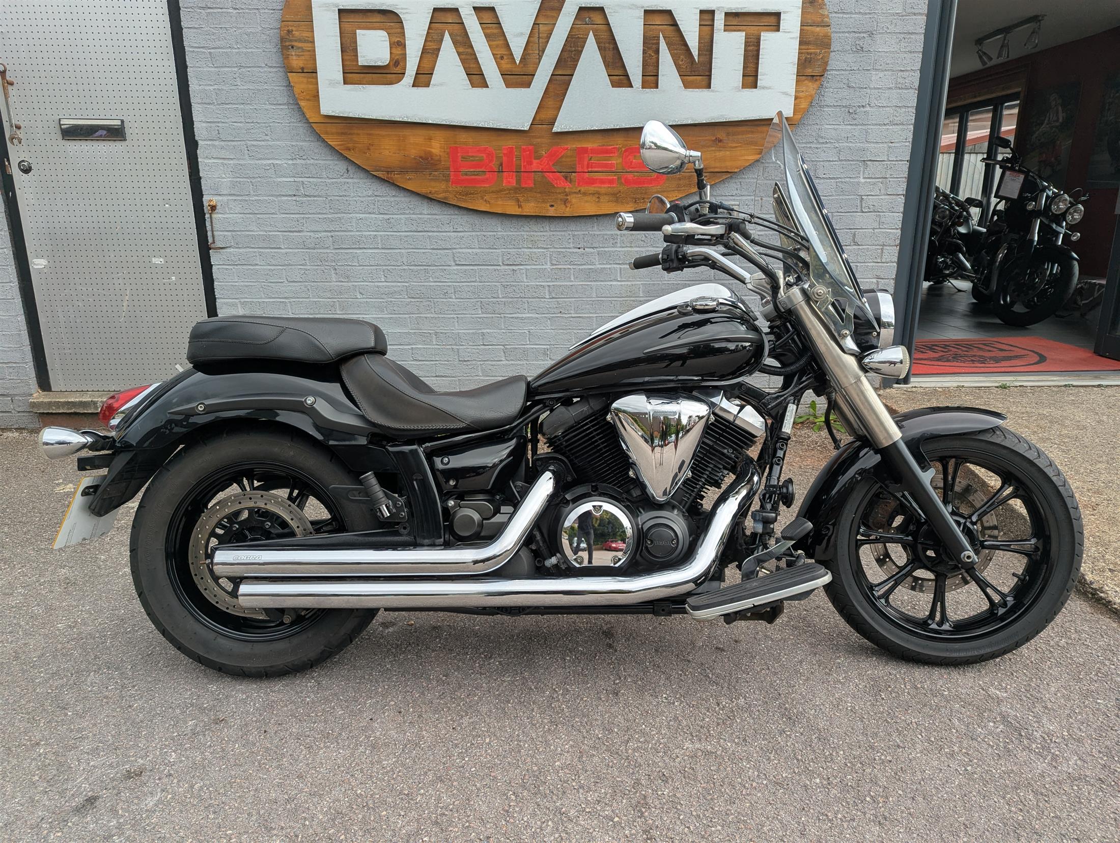 Yamaha XVS950 Midnight Star