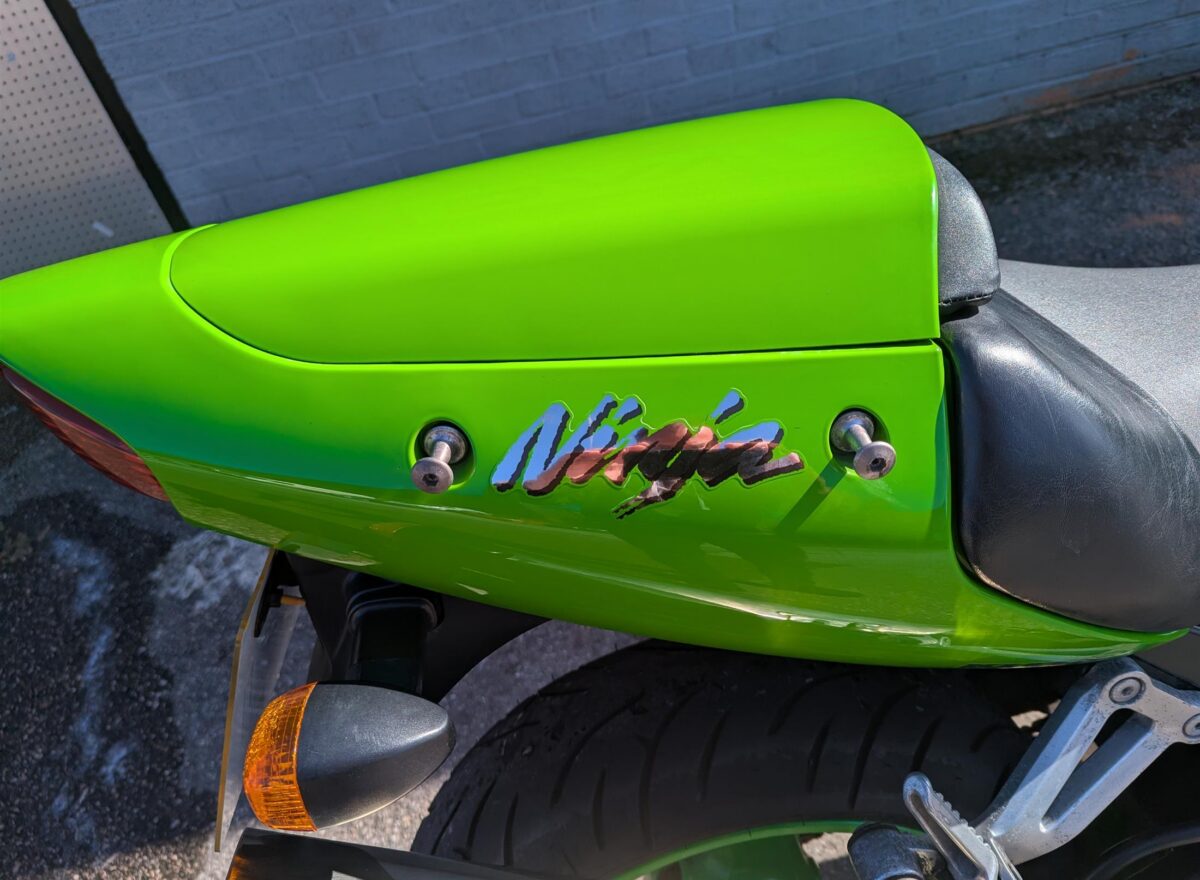 Kawasaki ZX12R B2H