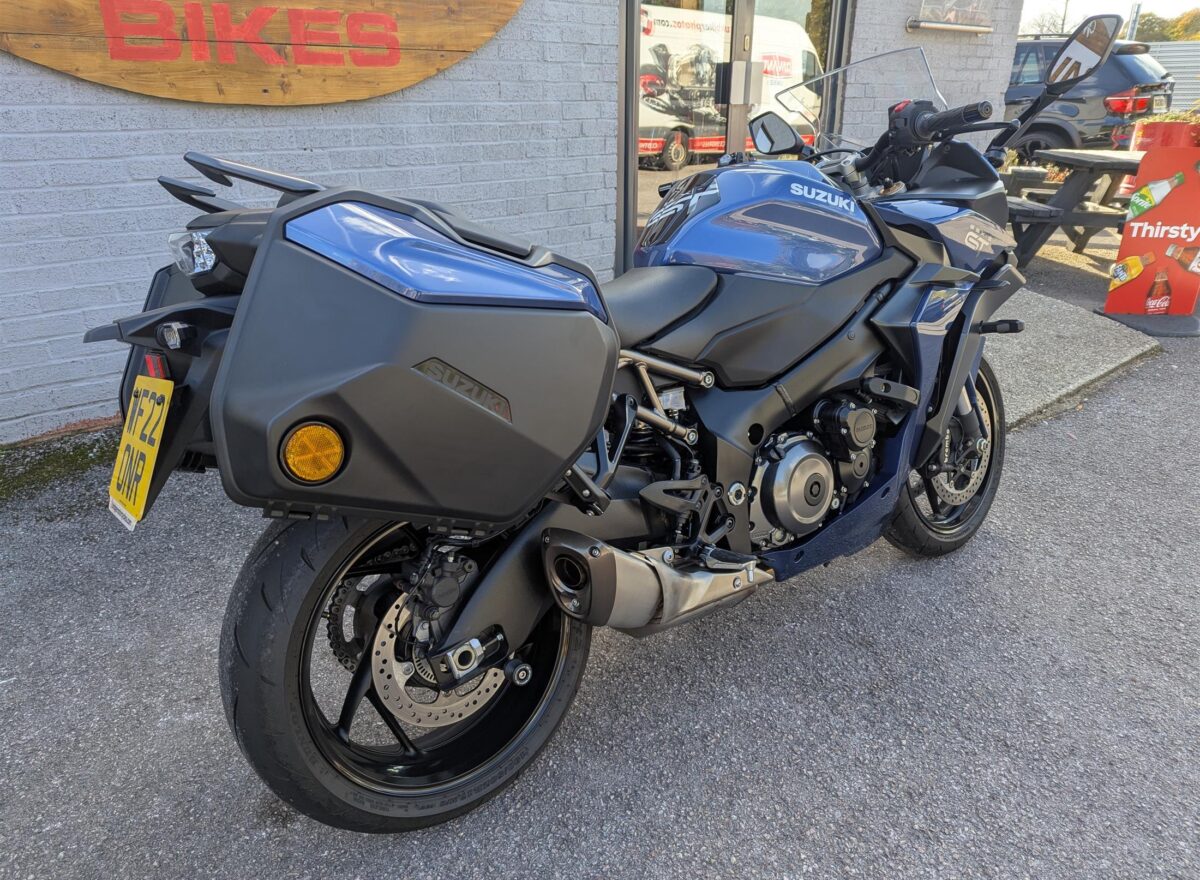 Suzuki GSX-S 1000 GT+