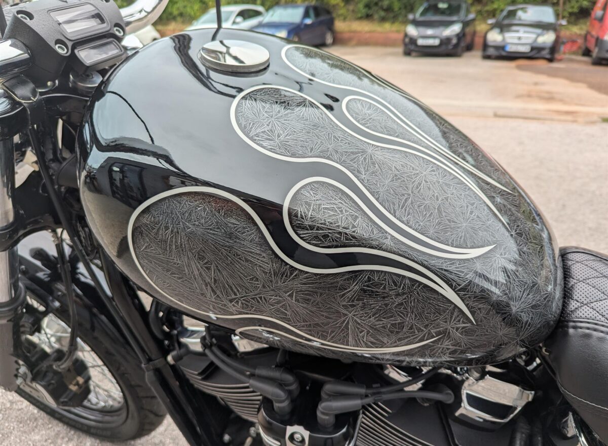 Harley Davidson FXBBS Street Bob 114