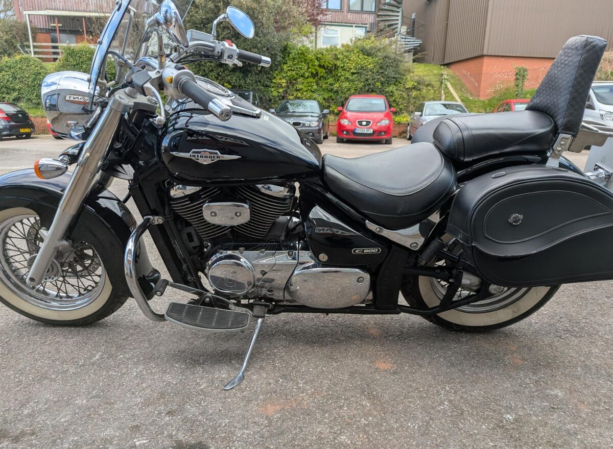 Suzuki VL800 Intruder