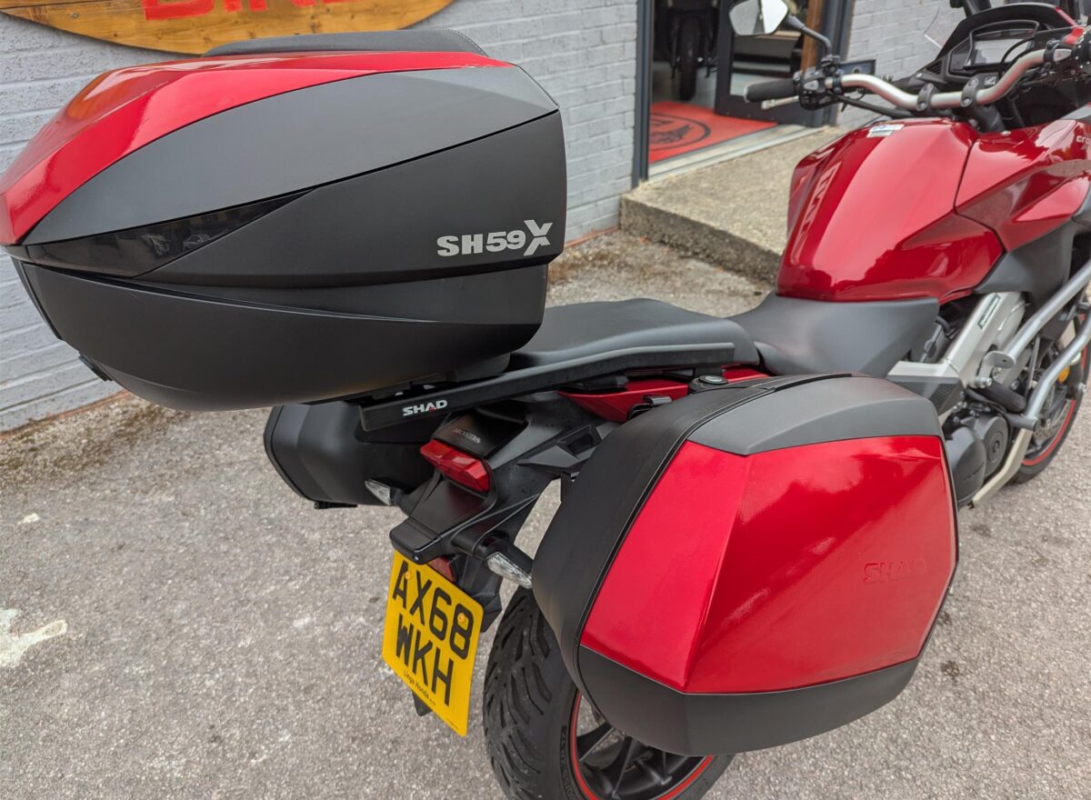 Honda VFR800X Cross Runner