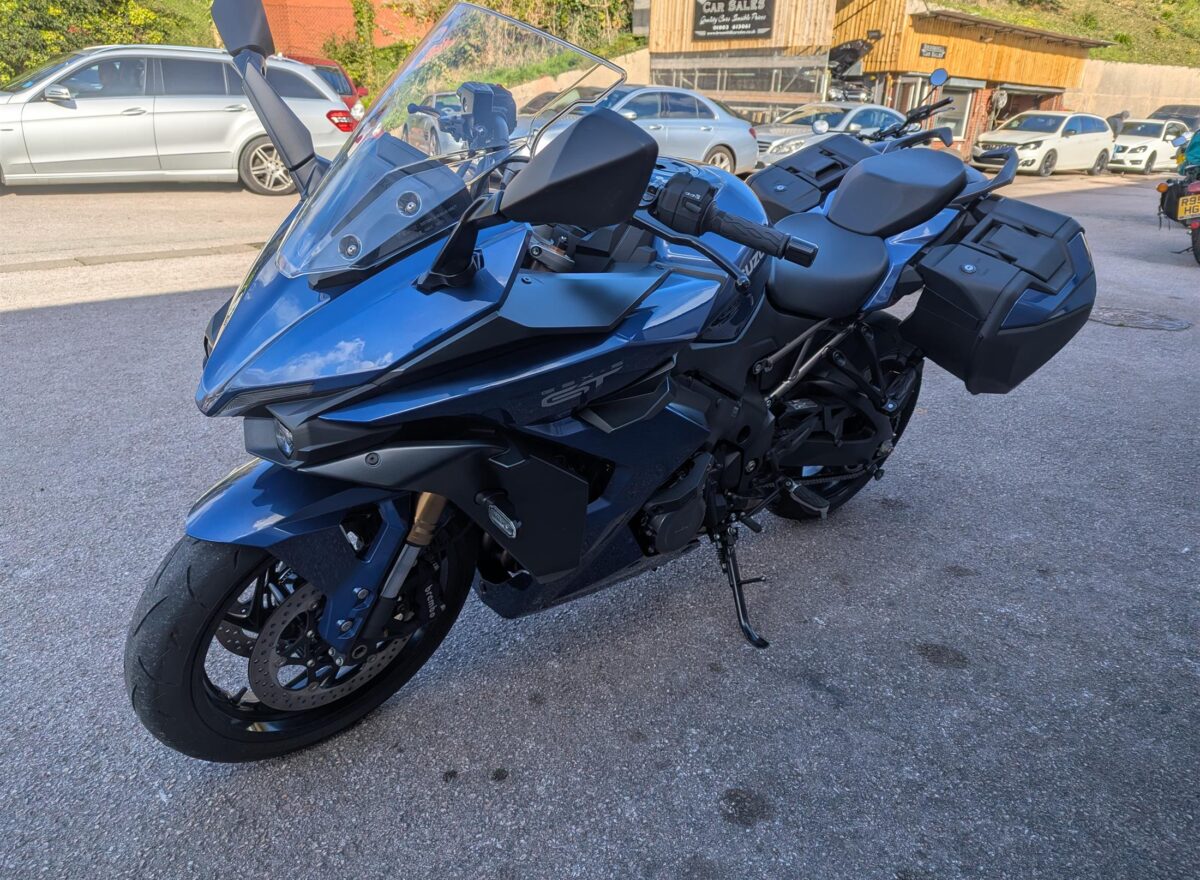Suzuki GSX-S 1000 GT+