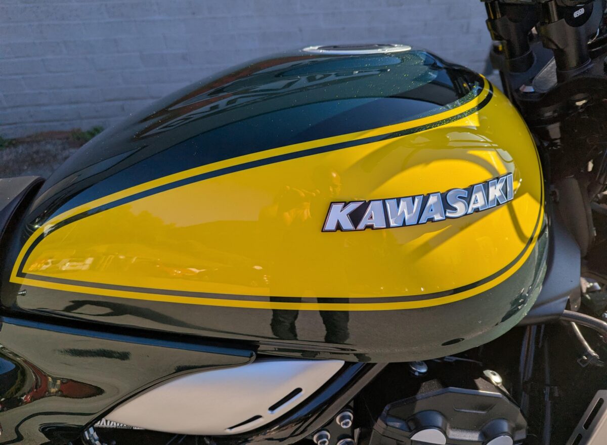 Kawasaki Z900 RS Yellow Ball Edition